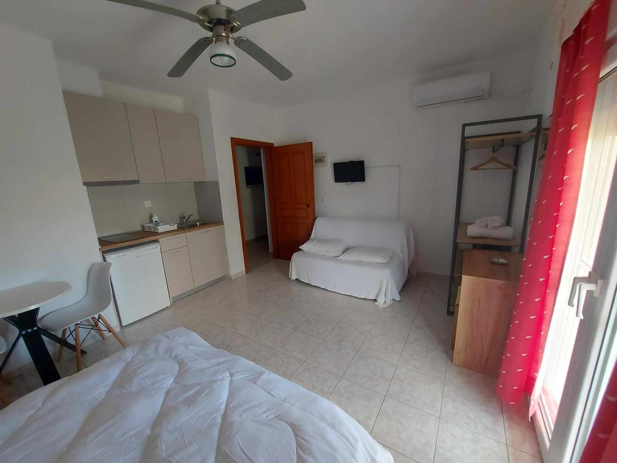 Apocalypsis Studios-Apartments بساكوذيا المظهر الخارجي الصورة